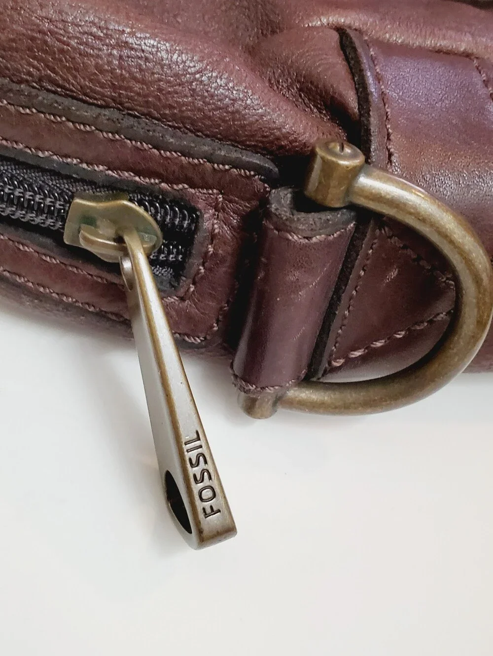 Fossil briefcase pre